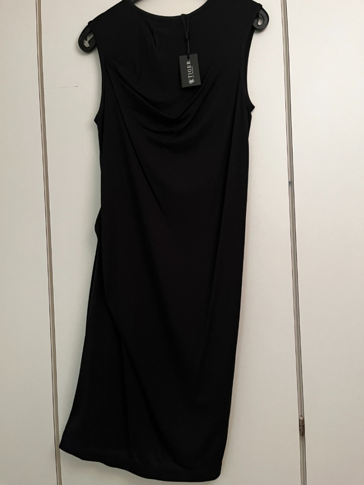 Tiger Of Sweden Robe noire cintrée / Kimia Style