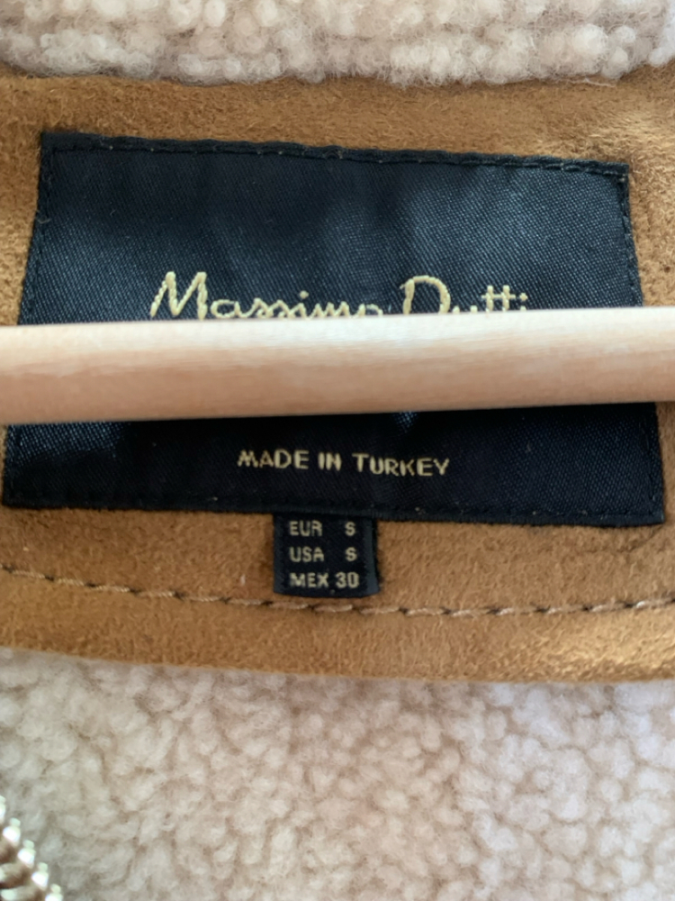 Massimo Dutti Manteau en daim doublé de fourrure d'agneau