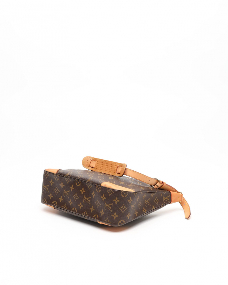 Louis Vuitton Monogram Boulogne 30 Bag