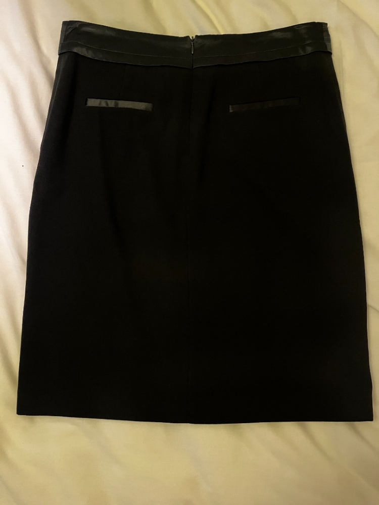 123 Paris Black pencil skirt with satin details