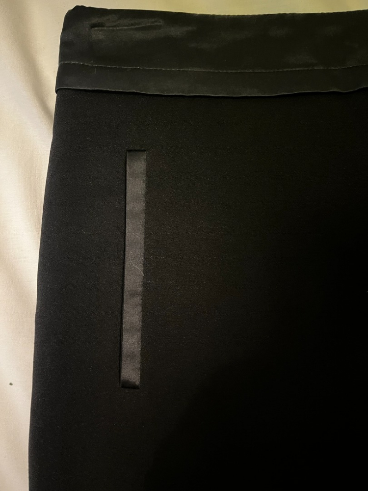 123 Paris Black pencil skirt with satin details