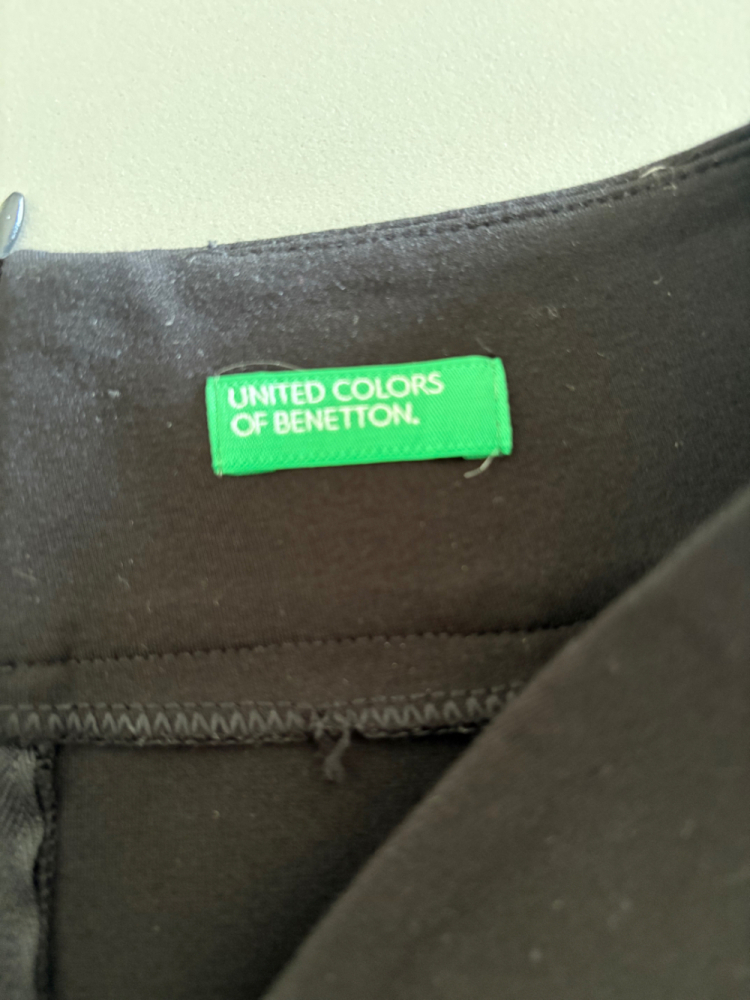 Benetton Jupe courte évasée