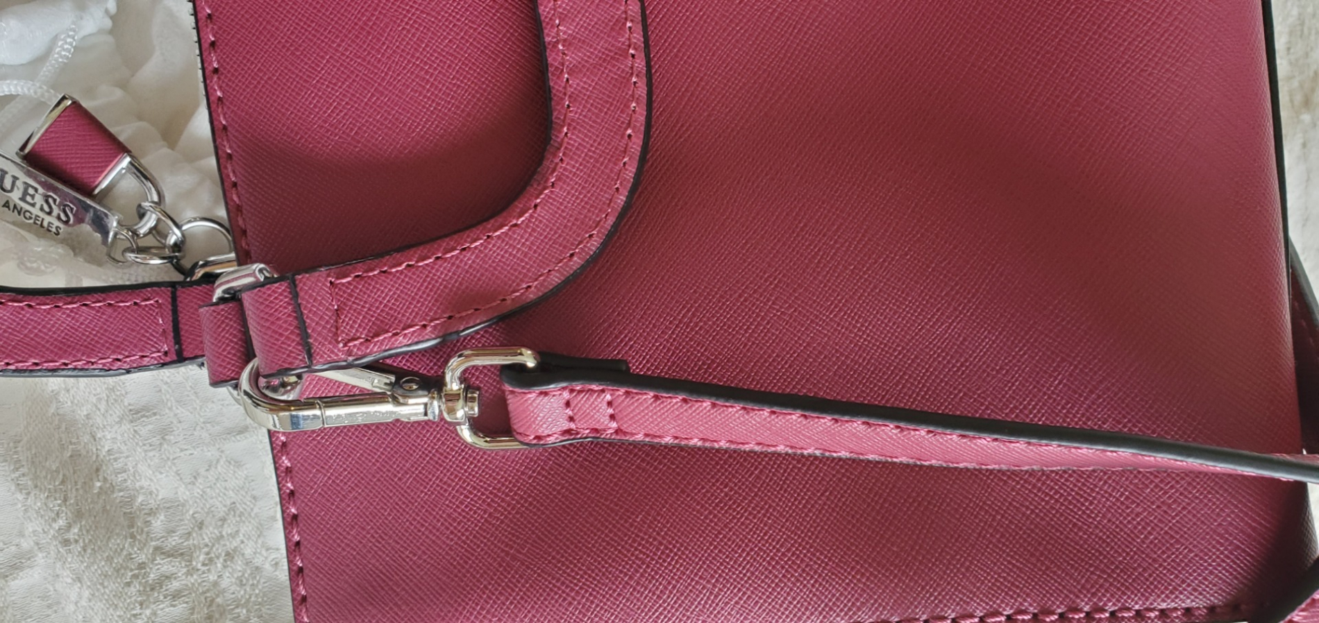 Guess Schultertasche