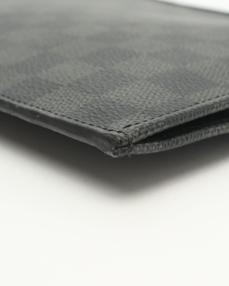 Louis Vuitton Damier Graphite Laptop Case, size 15-Inch