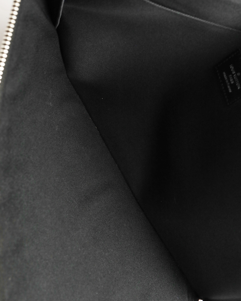 Louis Vuitton Damier Graphite Laptop Case, size 15-Inch