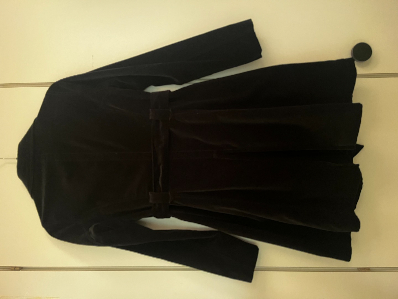 MONSOON Schwarzer Samtmantel