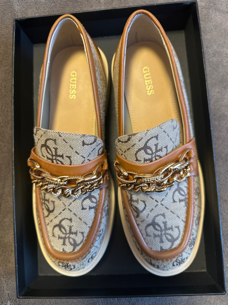 Guess Mocassins