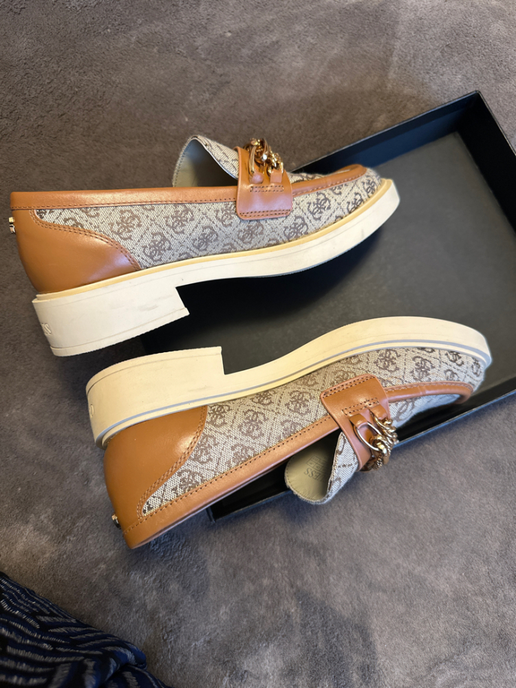Guess Mocassins