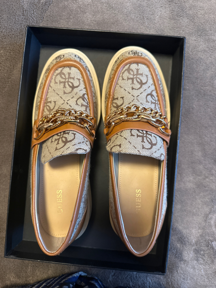 Guess Mocassins