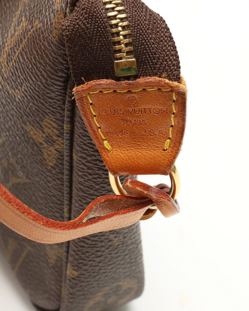 Louis Vuitton Monogram Pochette Accessoires Bag
