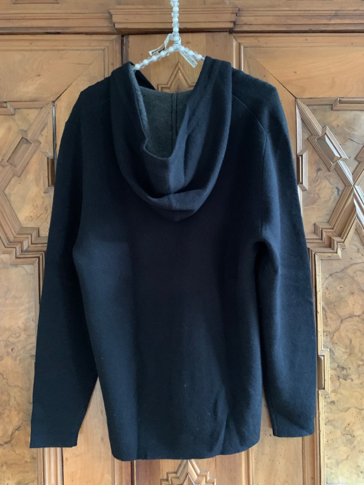 Swiss Young Fashion Designer Jacke