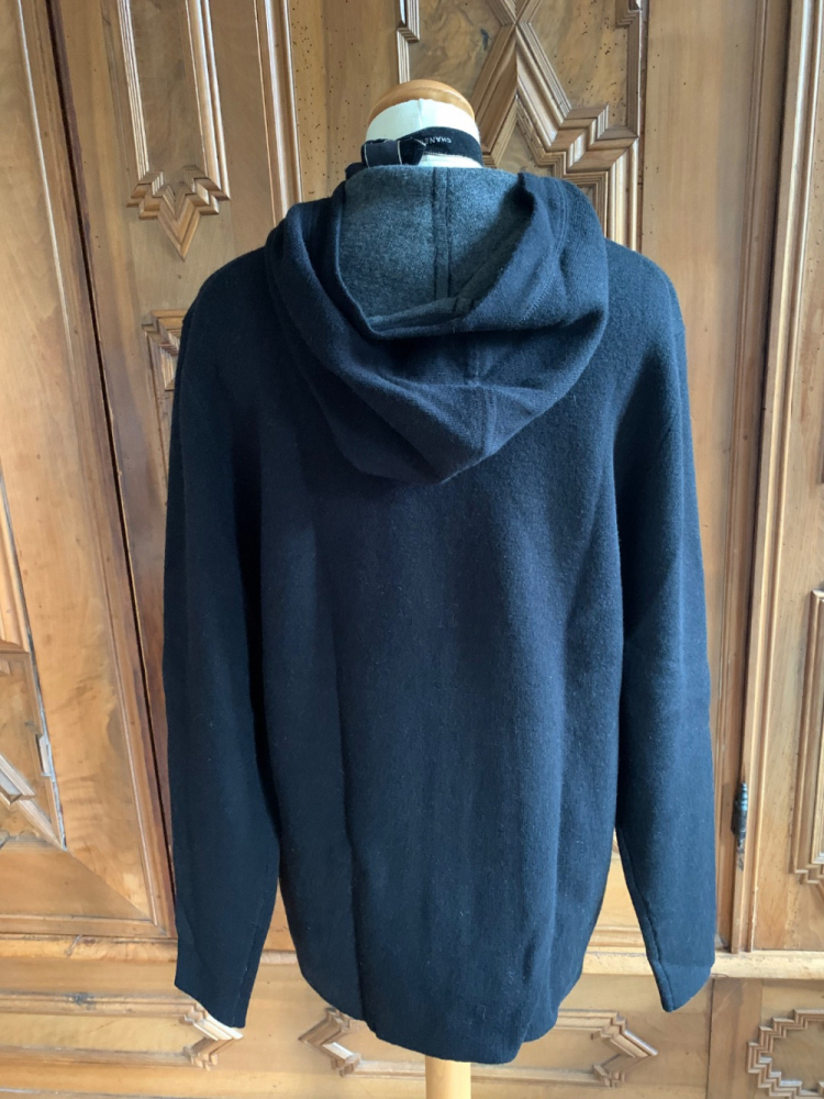 Swiss Young Fashion Designer Jacke