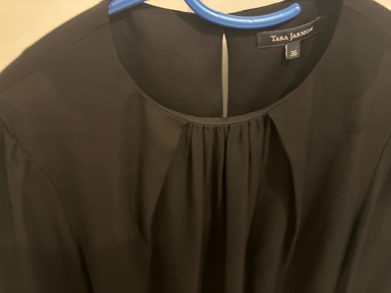 Tara Jarmon Black silk shirt