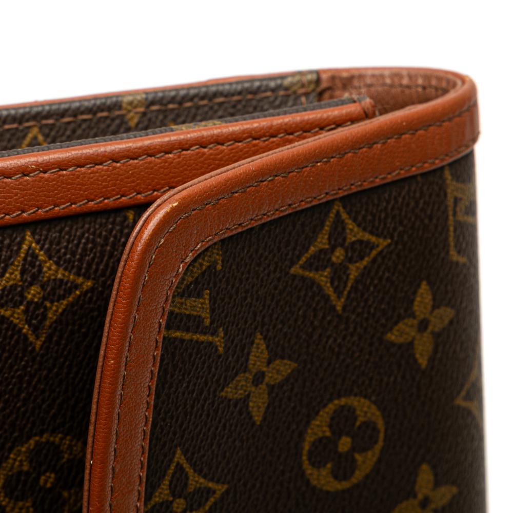 Louis Vuitton B Louis Vuitton Brown Monogram Canvas Fabric Monogram Pochette Dame GM France