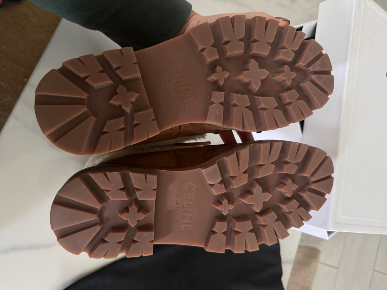 Celine Bottes en shearling