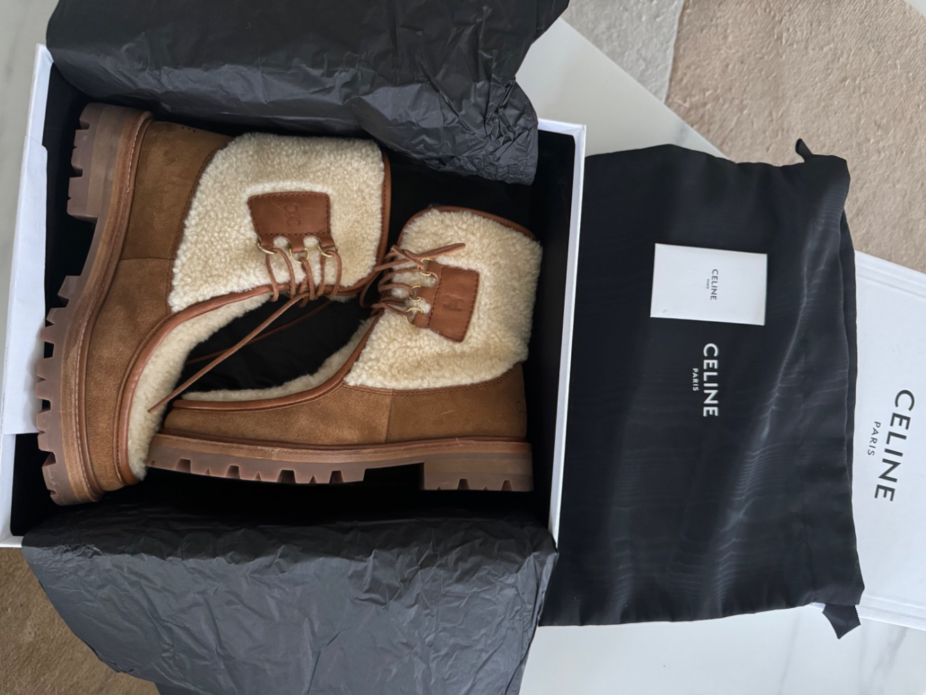 Celine Bottes en shearling