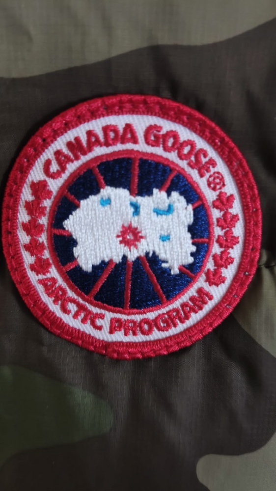 Canada Goose The Fraser Bomber reversible jacket Black label