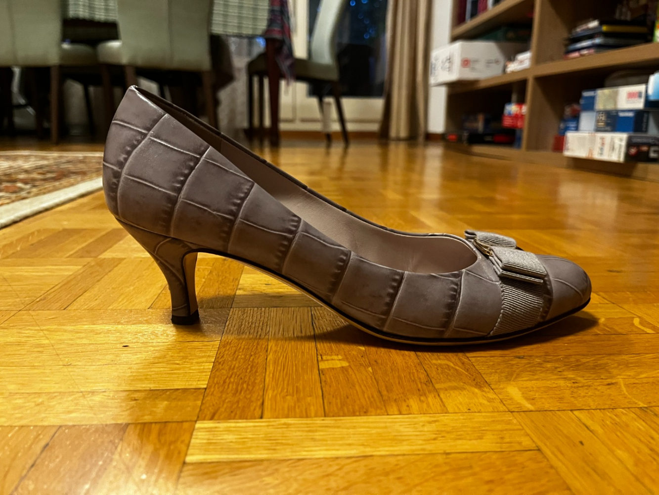 Ferragamo Vera bow pumps / mid-heel