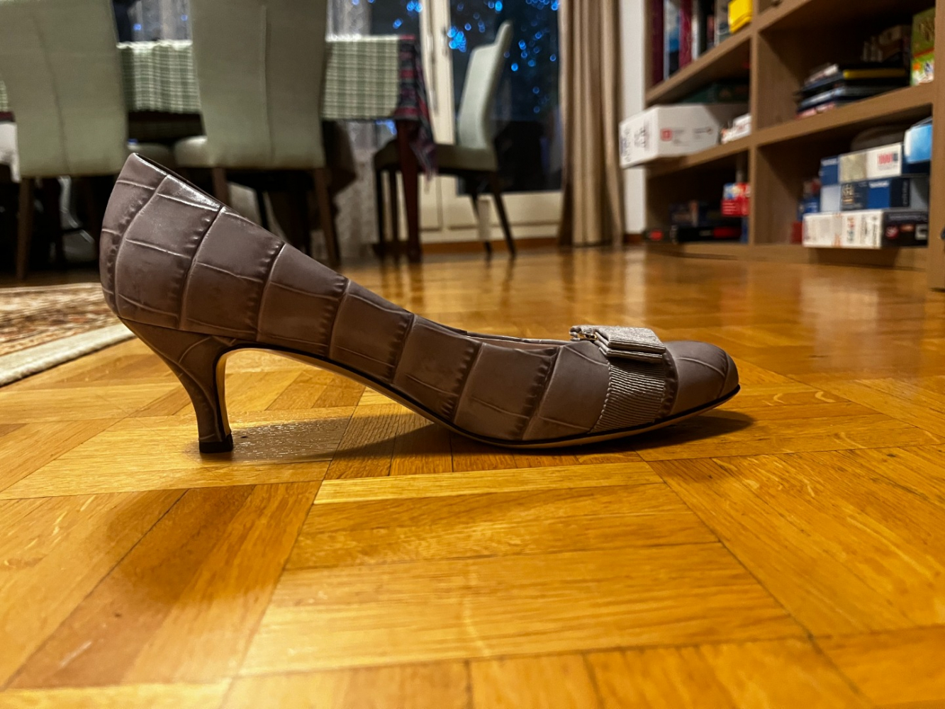 Ferragamo Vera bow pumps / mid-heel