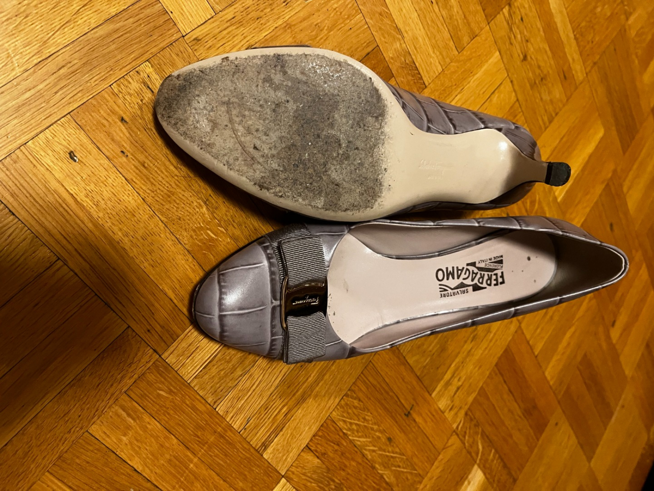 Ferragamo Vera bow pumps / mid-heel