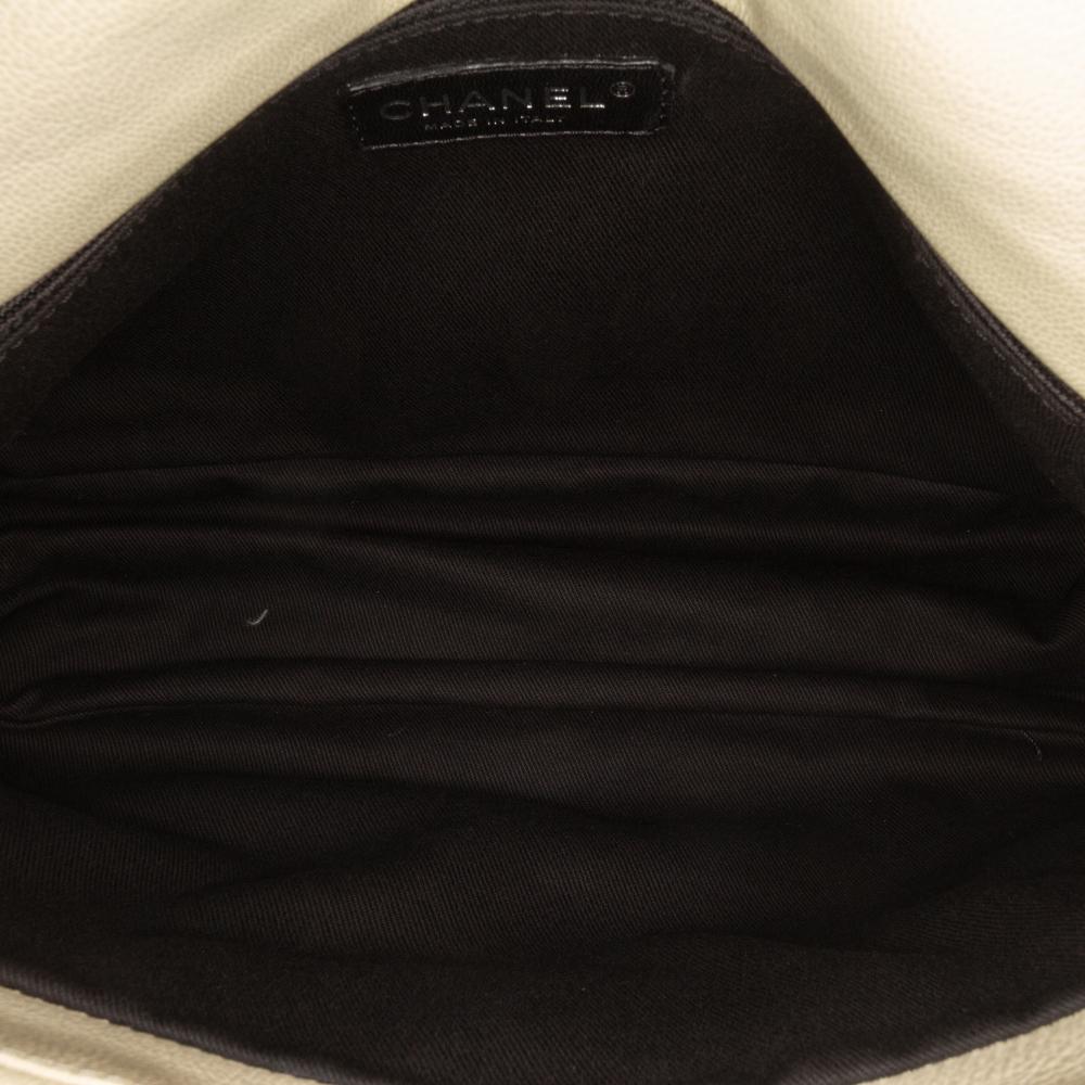 Chanel B Chanel White Ivory Calf Leather Quilted skin Expandable Zip Yacht Flap Italy