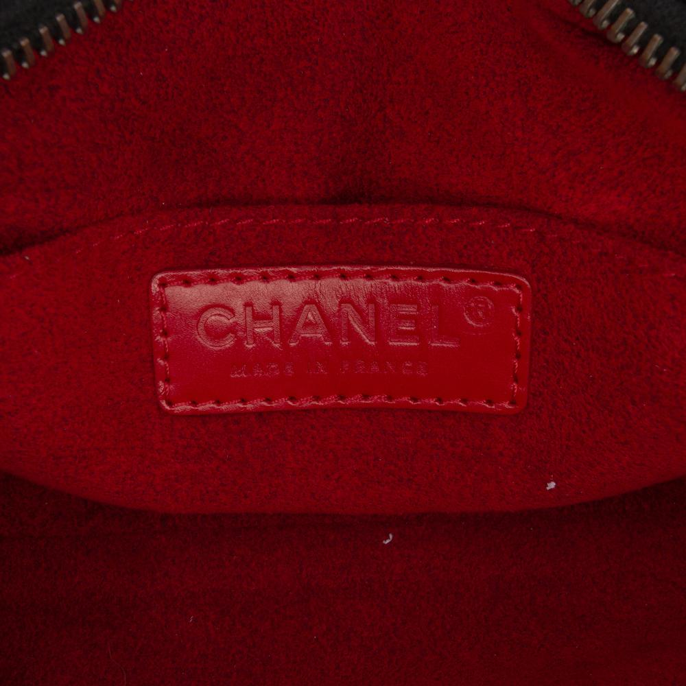 Chanel B Chanel Black Patent Leather Leather CC Chocolate Bar Patent Shoulder Bag France