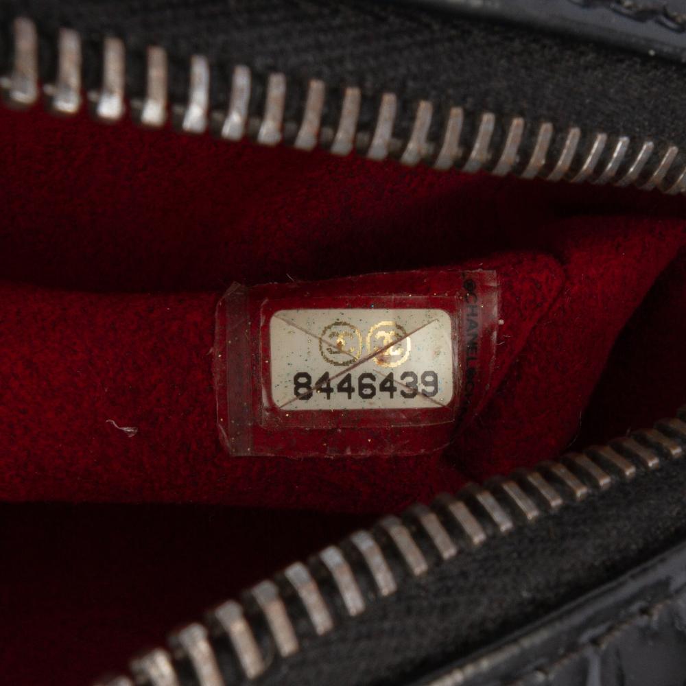 Chanel B Chanel Black Patent Leather Leather CC Chocolate Bar Patent Shoulder Bag France