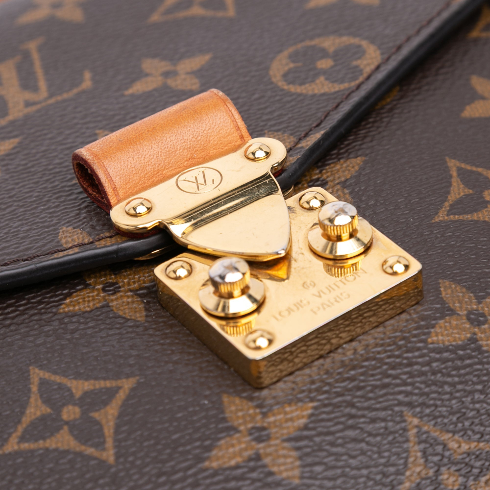 Louis Vuitton Pochette Métis Canvas Flap Crossbody Brown