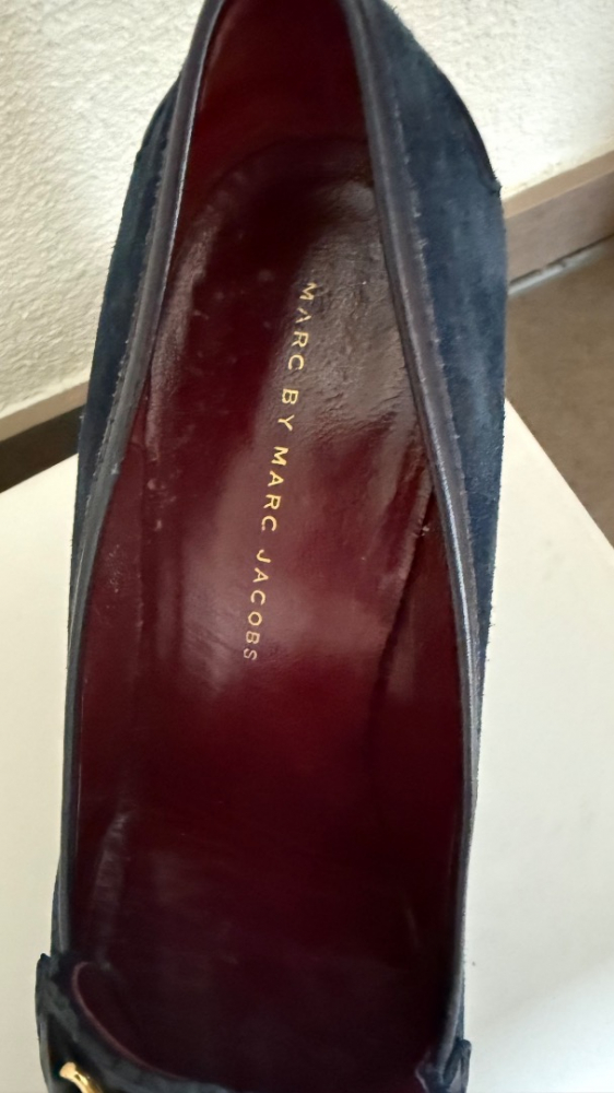 Marc by Marc Jacobs talons en daim ornés d'une souris