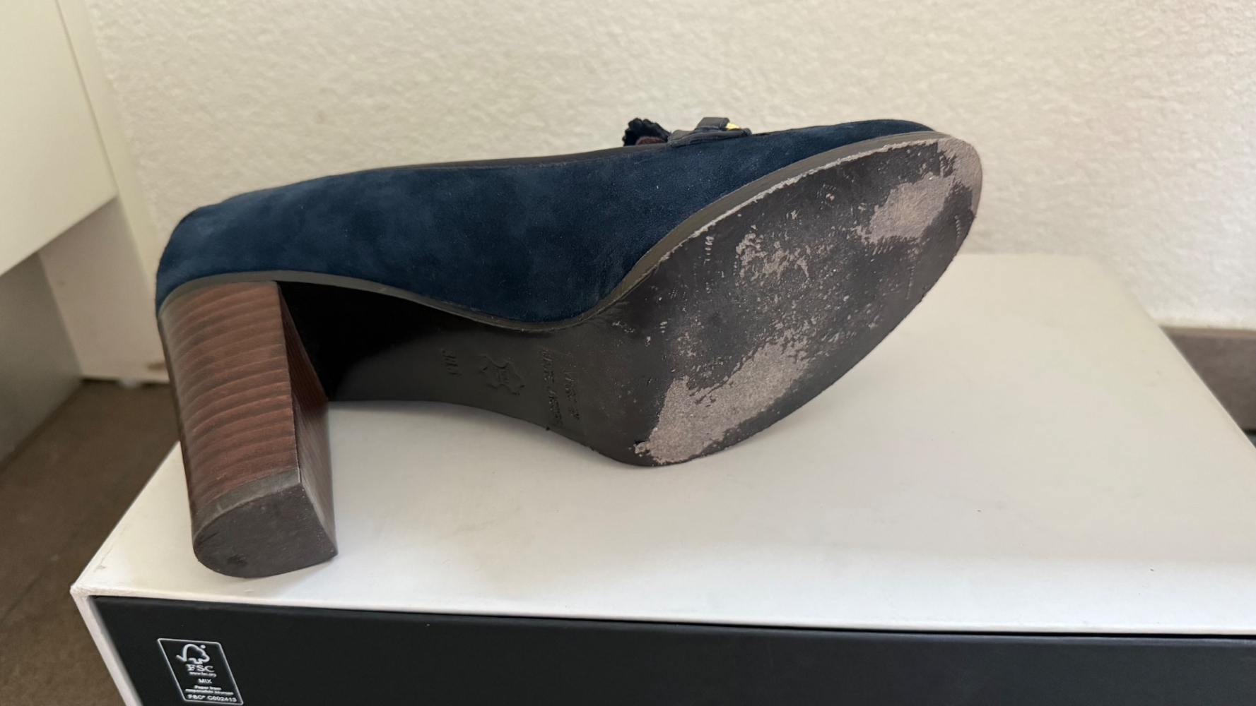 Marc by Marc Jacobs talons en daim ornés d'une souris