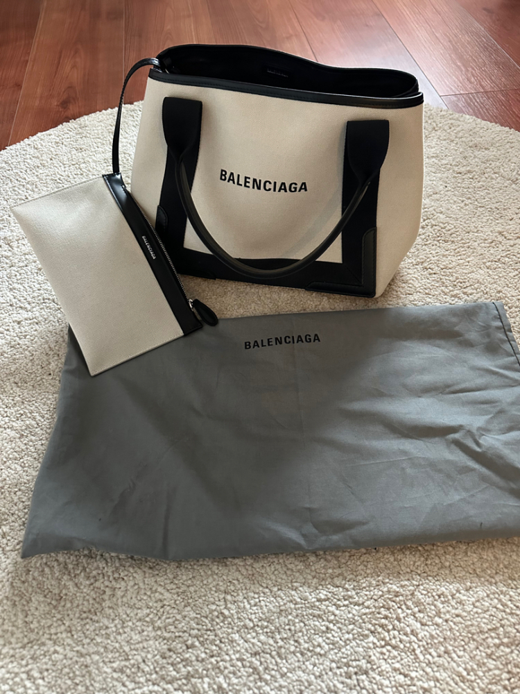 Balenciaga Cabas Navy