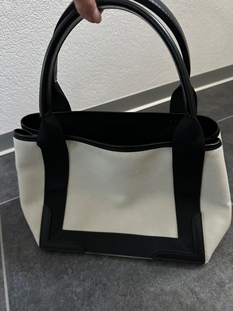 Balenciaga Cabas Navy