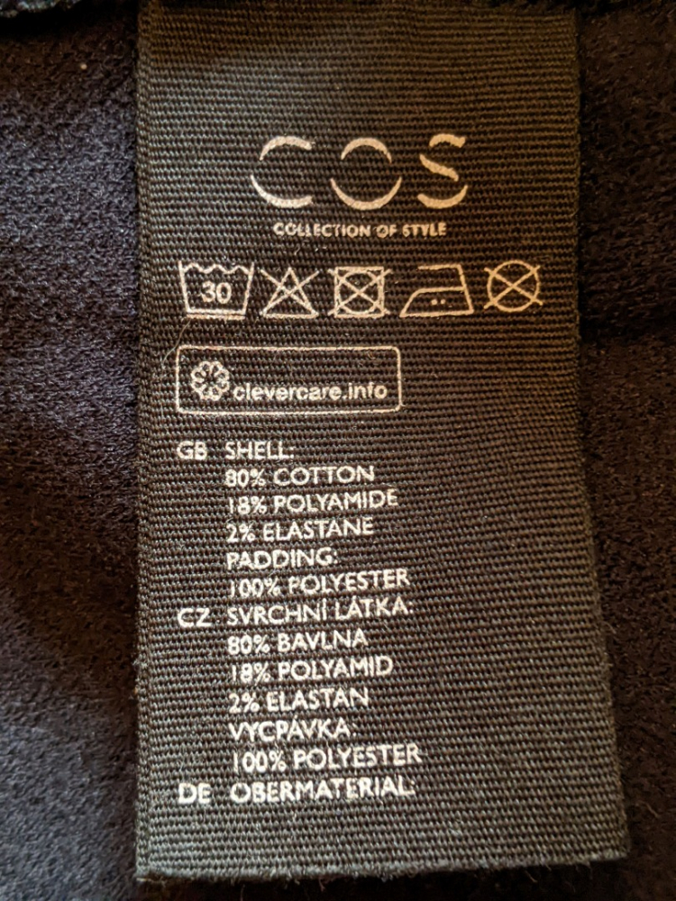 Cos Robe noire en tissu légèrement matelassé M-L