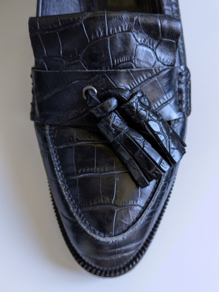 The Kooples Loafers aus schwarzem Leder in Kroko-Optik 40