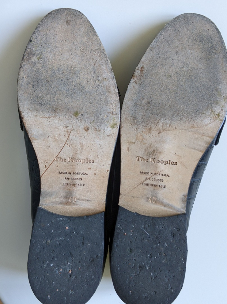 The Kooples Loafers aus schwarzem Leder in Kroko-Optik 40