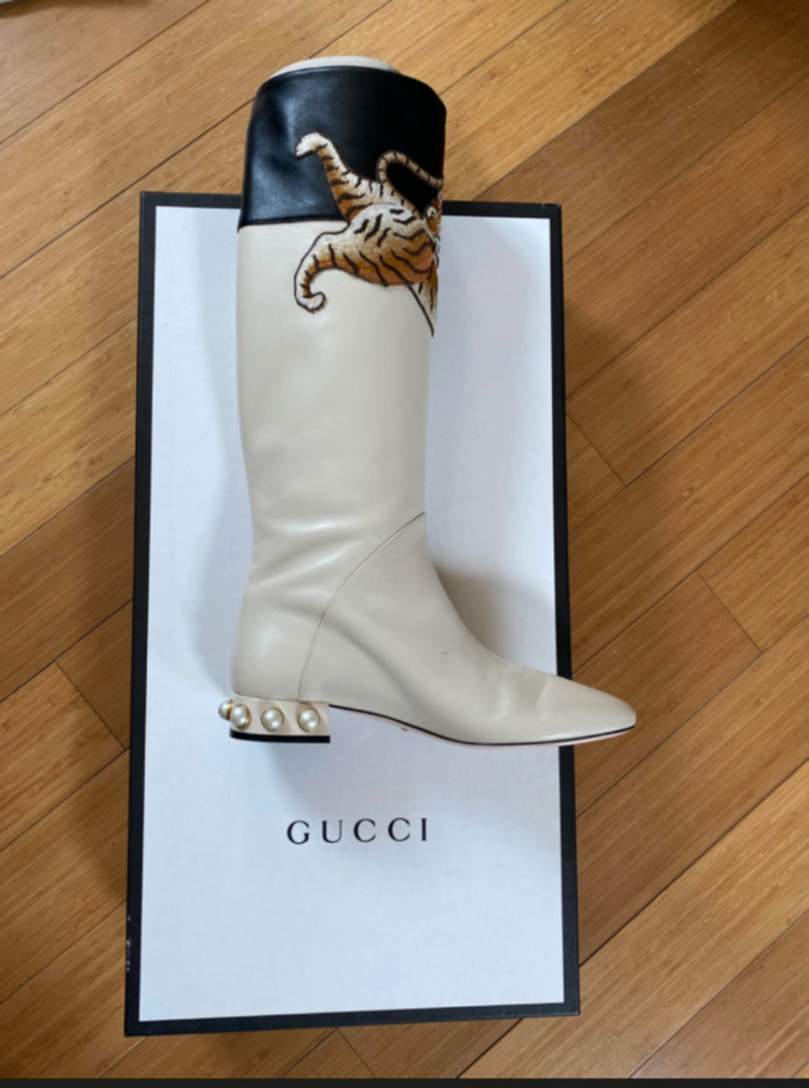 Gucci Cuire Nappa Charlotte