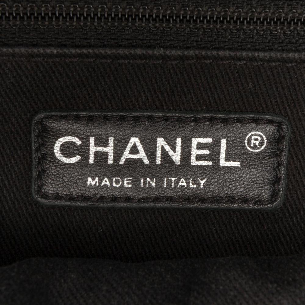 Chanel B Chanel Blue Dark Blue Caviar Leather Leather Jumbo Quilted Iridescent Caviar Easy Flap Italy