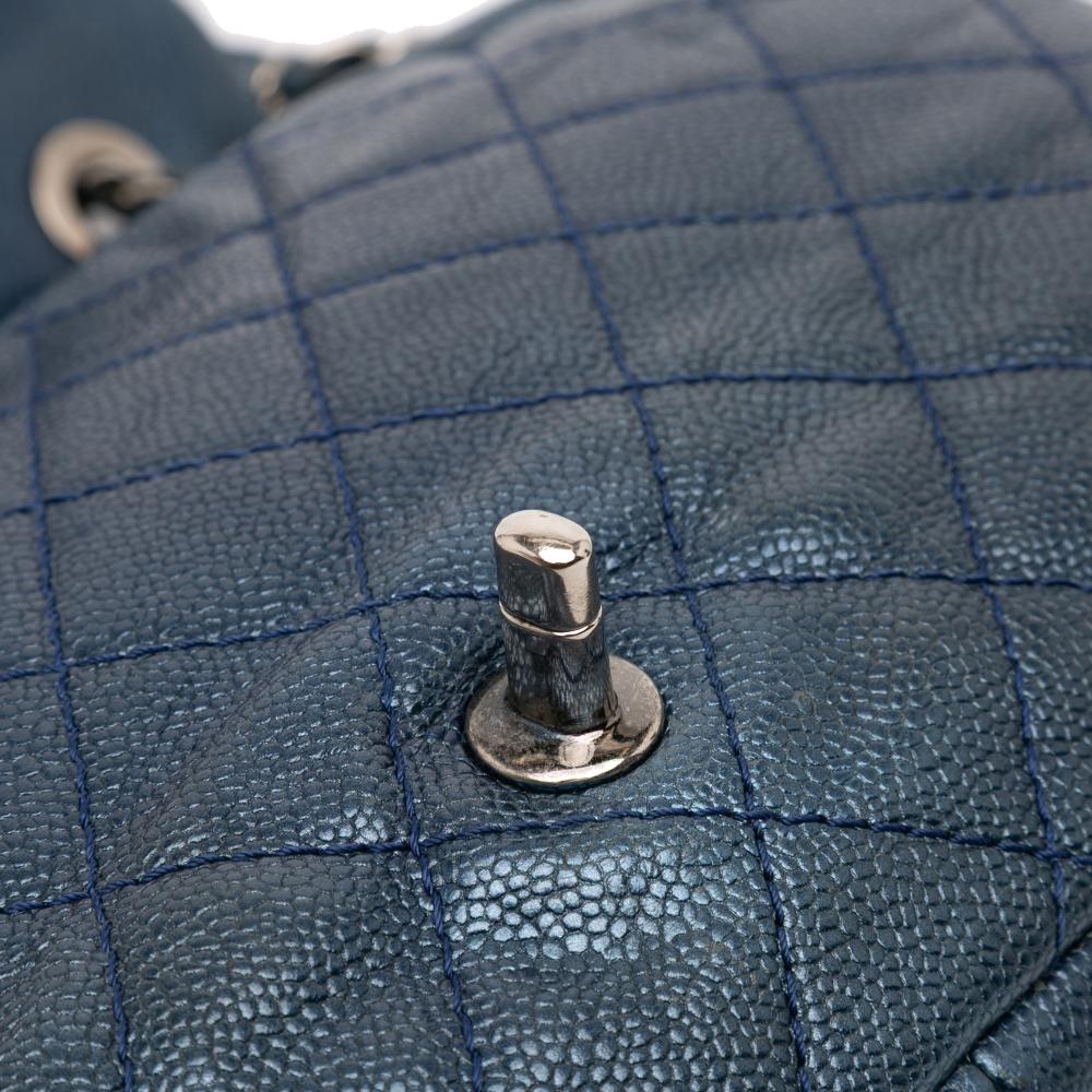 Chanel B Chanel Blue Dark Blue Caviar Leather Leather Jumbo Quilted Iridescent Caviar Easy Flap Italy