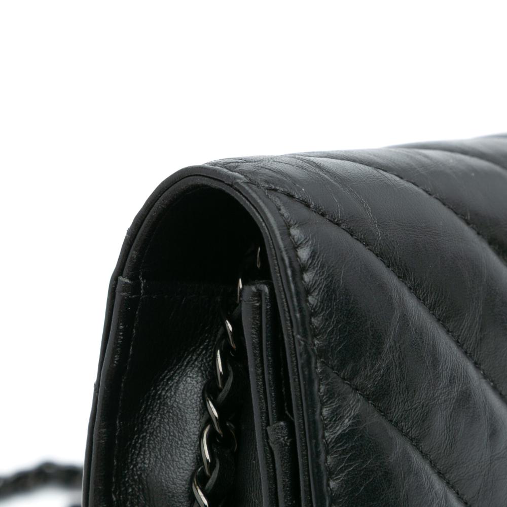 Chanel B Chanel Black Calf Leather Chevron Aged skin Gabrielle Wallet On Chain Italy