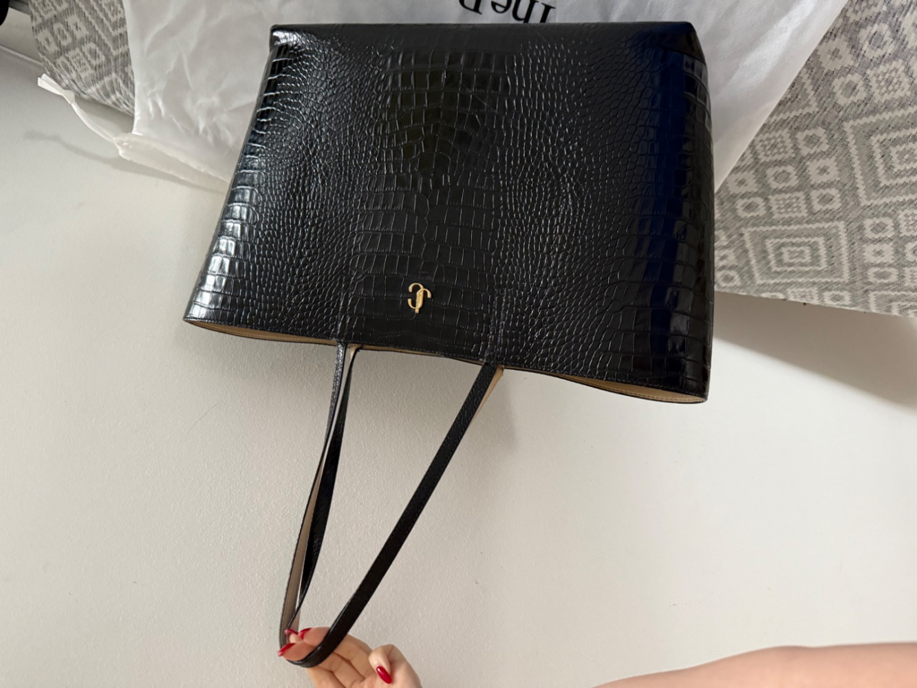 Jimmy Choo Grand fourre-tout East West gaufré au crocodile