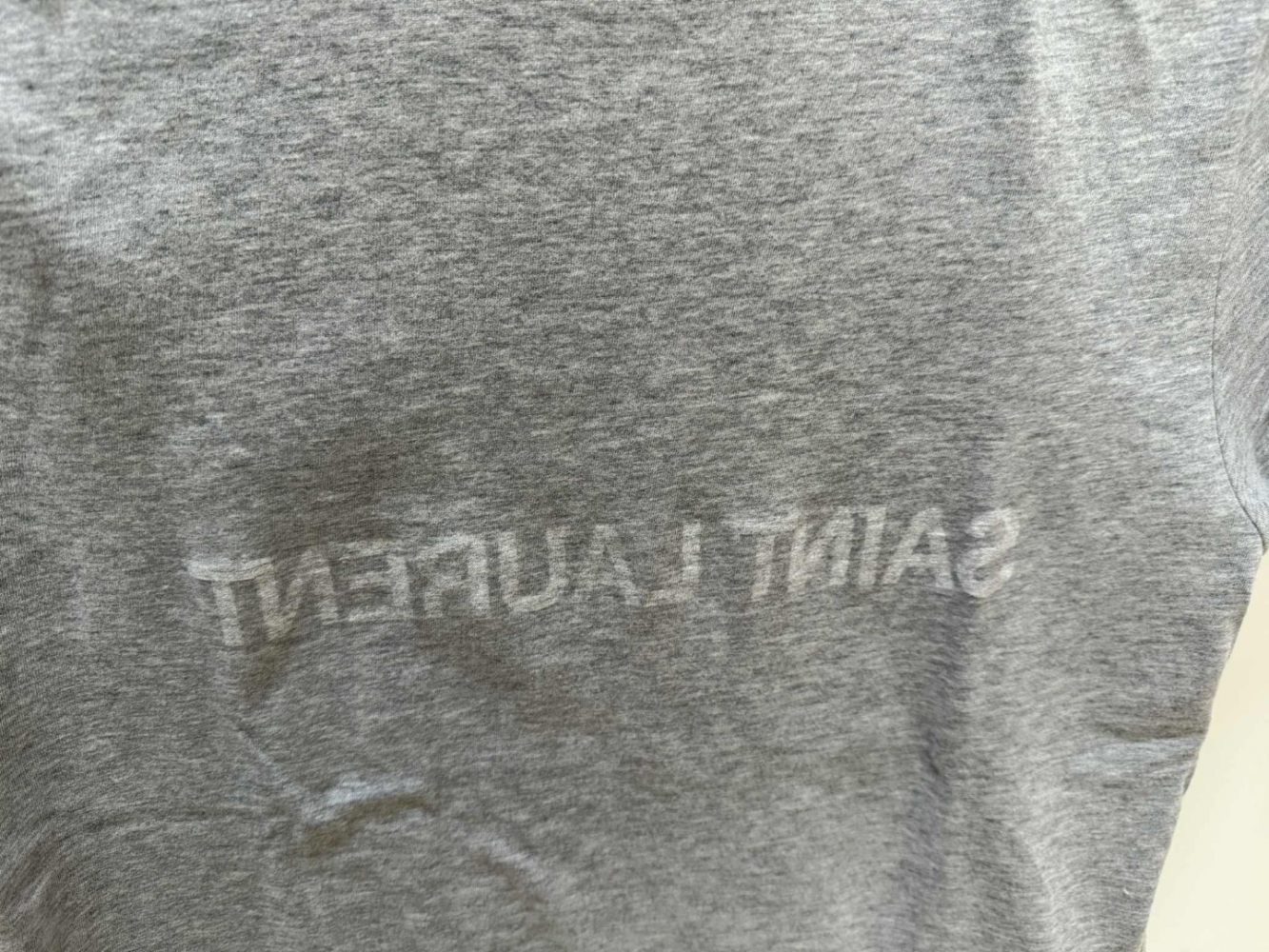 Saint Laurent T-shirt en coton à imprimé Reverse Logo