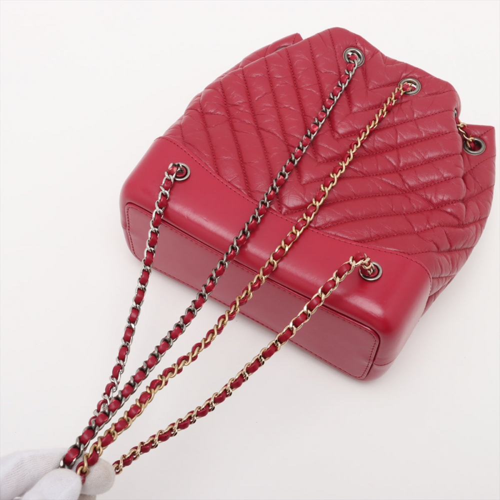 Chanel Gabrielle Matelassè Distressed Calfskin Leather 2-Ways Bucket Backpack Cherry Red