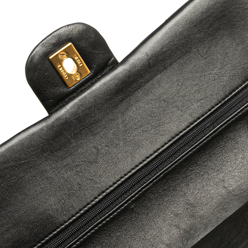Chanel Vintage Classic Double Flap Medium Lambskin Leather Matelassè Shoulder Bag Black