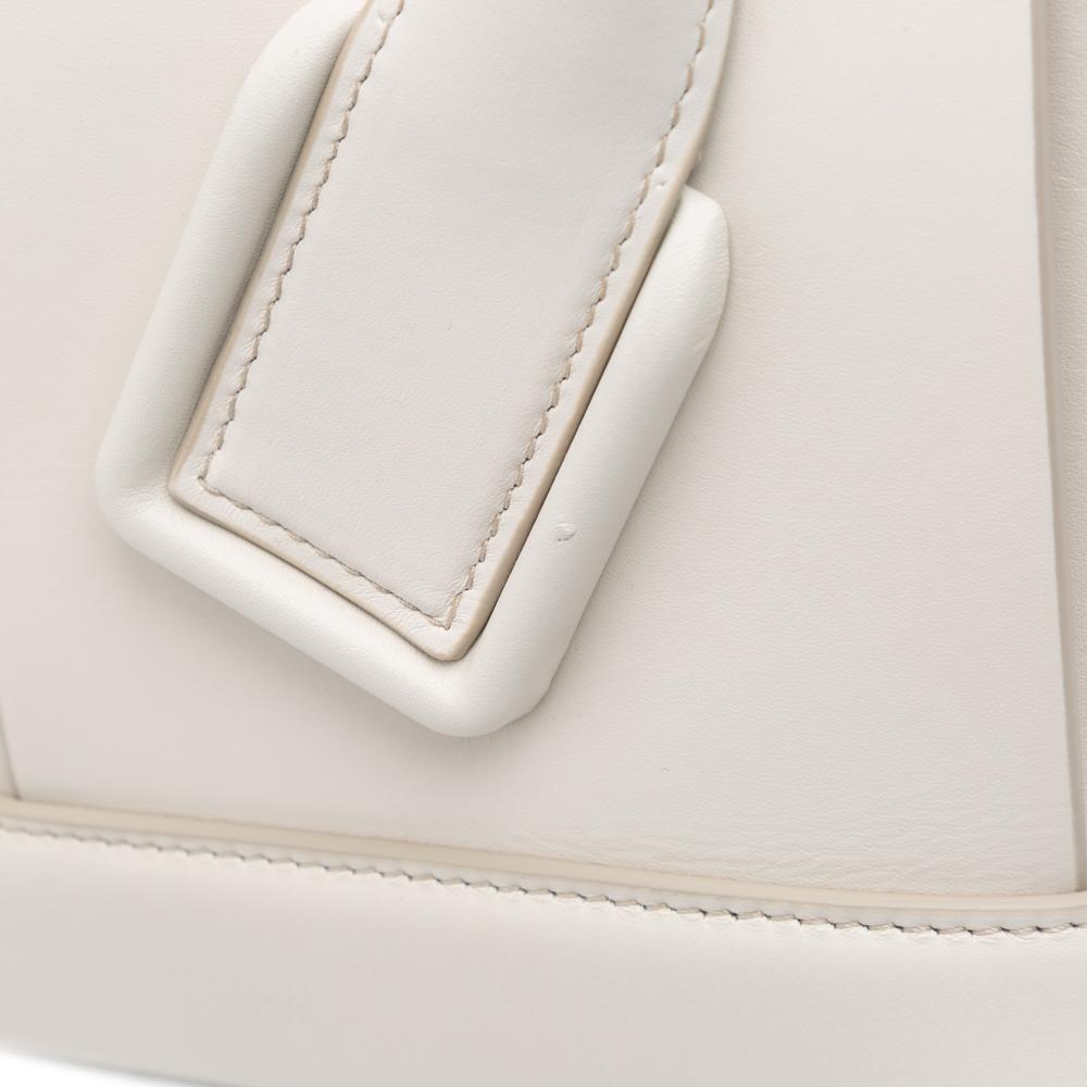 Bottega Veneta AB Bottega Veneta White Calf Leather Medium skin Maxi Intrecciato Arco Bag Italy