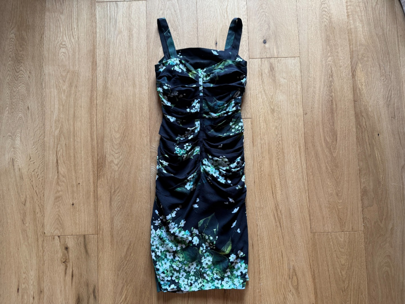 Dolce&Gabbana Robe froncée avec fleurs blanches