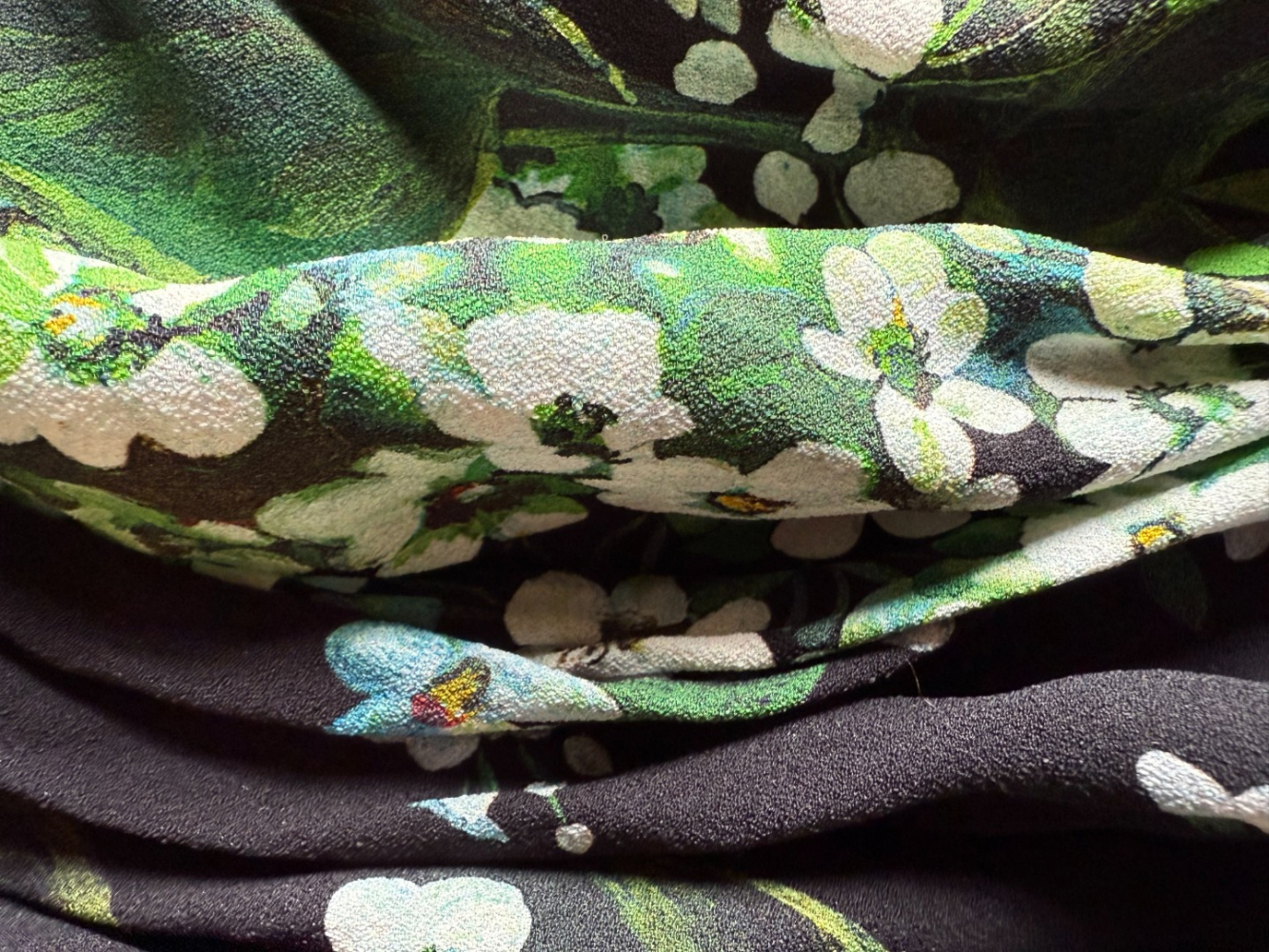 Dolce&Gabbana Robe froncée avec fleurs blanches