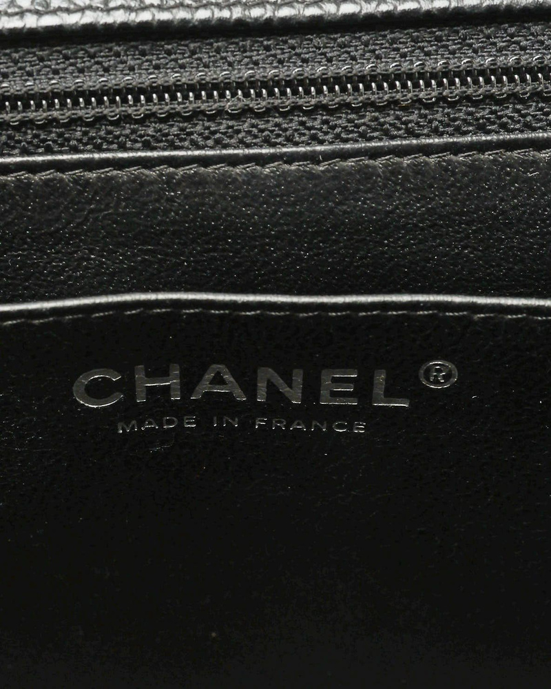 Chanel Classic Maxi Single Flap Bag