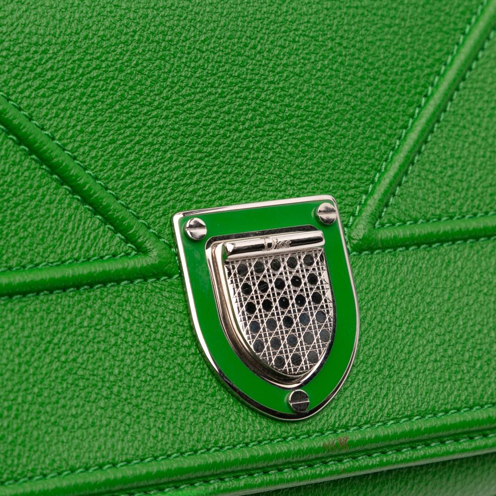 Christian Dior AB Dior Green Lime Calf Leather Grained skin Diorama Croisiere Wallet on Chain Italy