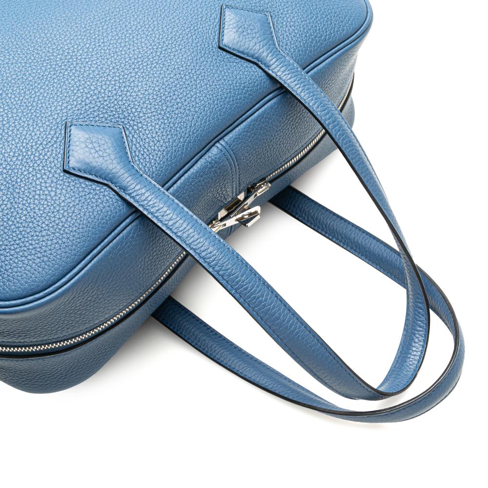 Hermès AB Hermès Blue Calf Leather Clemence Victoria II 35 France