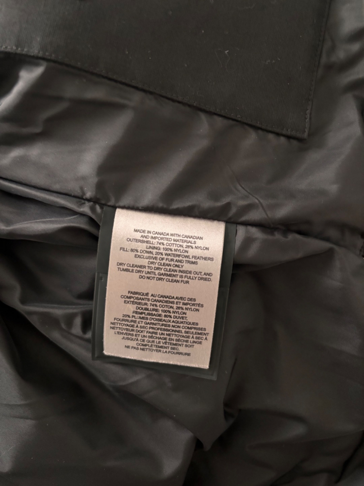 Moose Knuckles Daunen gefüllt